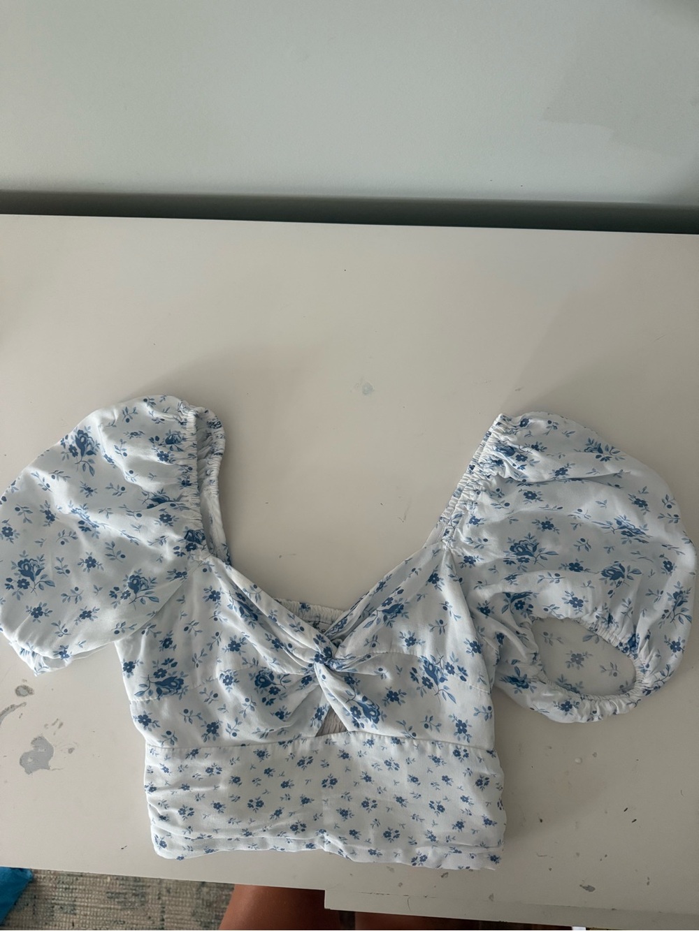 Altard state Blue Floral Puff-Sleeve Crop Top - Women's